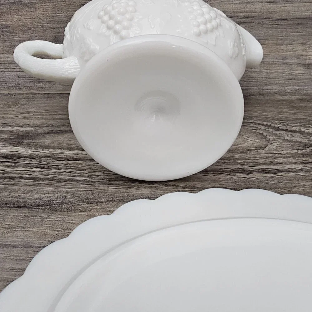 WESTMORELAND Paneled Grape Vintage Milk Glass Gravy Boat with Tray